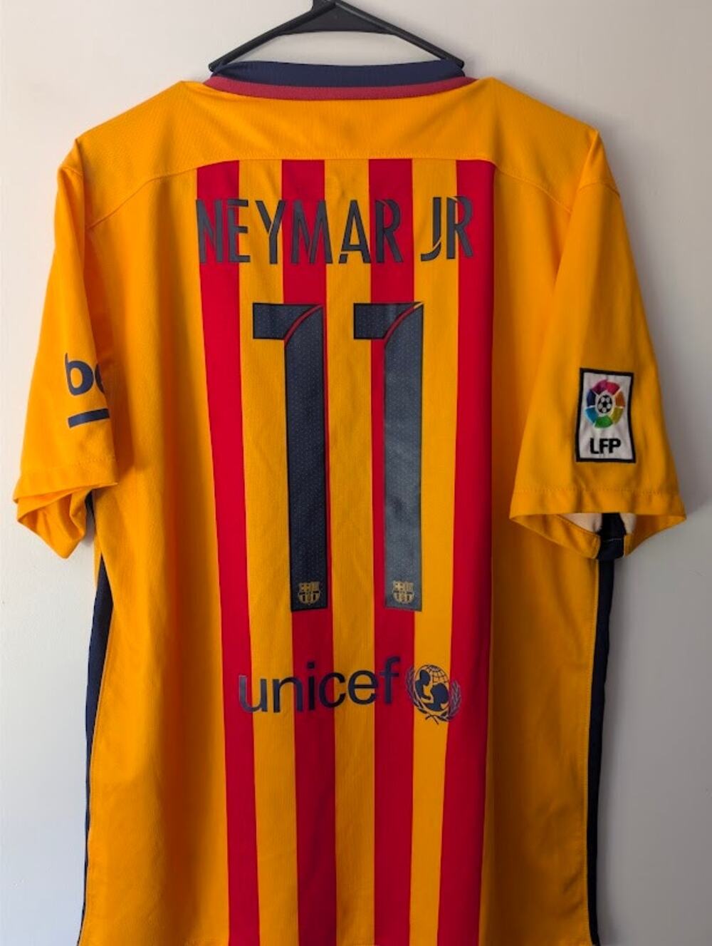Barcelona Neymar Away Jersey Large Nike Fully Patched